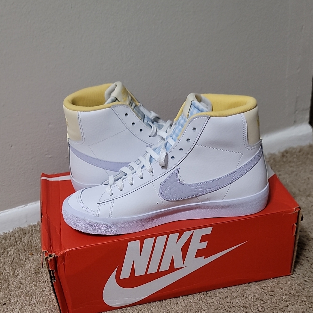 Nike White and Yellow High-Tops